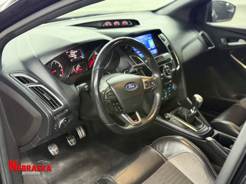 2017 Ford Focus ST