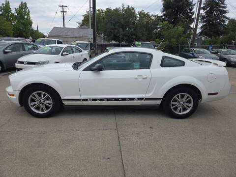2005 Ford Mustang V6 Premium