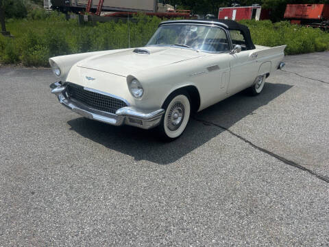 1957 Ford Thunderbird