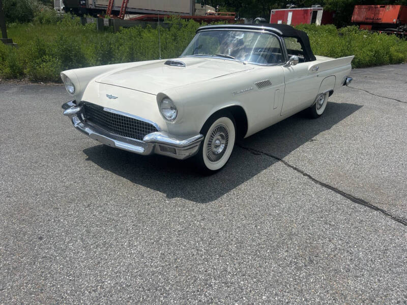 1957 Ford Thunderbird