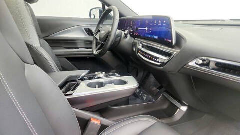 2024 Cadillac LYRIQ Tech