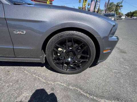 2014 Ford Mustang GT Premium