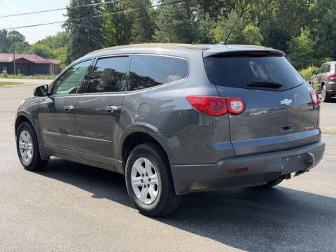 2011 Chevrolet Traverse LS