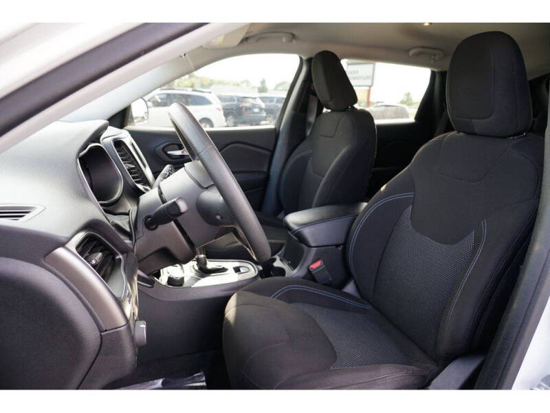 2020 Jeep Cherokee Latitude