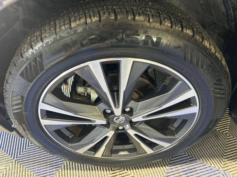 2020 Nissan Pathfinder Platinum