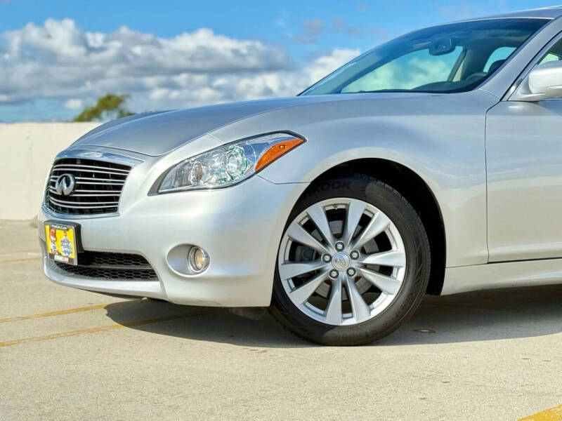 2011 Infiniti M37