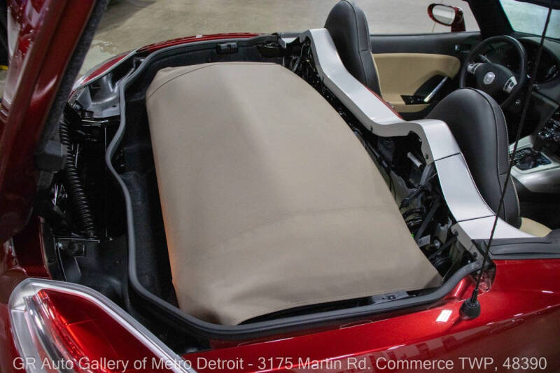 2009 Saturn SKY Red Line