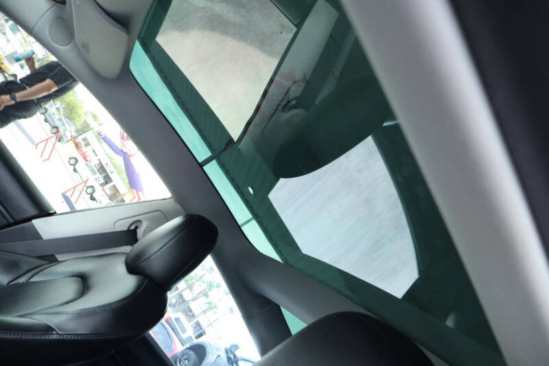 2019 Tesla Model 3 Performance