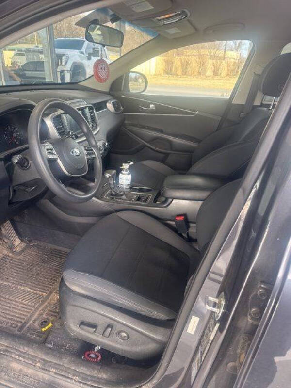 2019 Kia Sorento LX V6