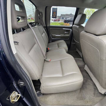 2006 Mitsubishi Raider XLS