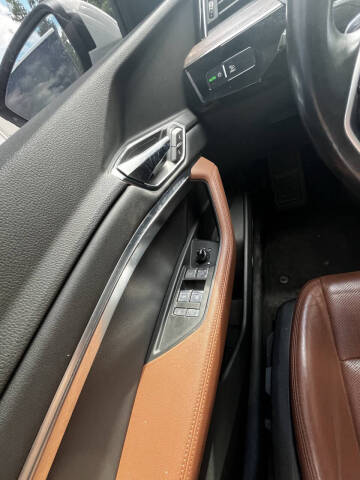 2019 Audi e-tron quattro Premium Plus