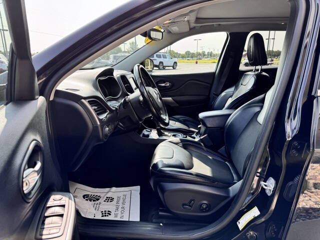 2019 Jeep Cherokee for sale at Metz Auto & Outdoors in Syracuse, IN