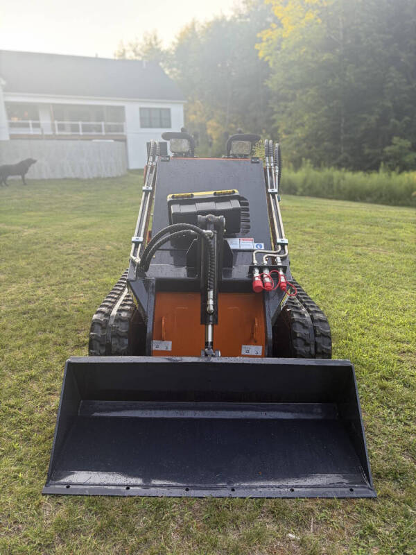 2026 Skid steer Gh380