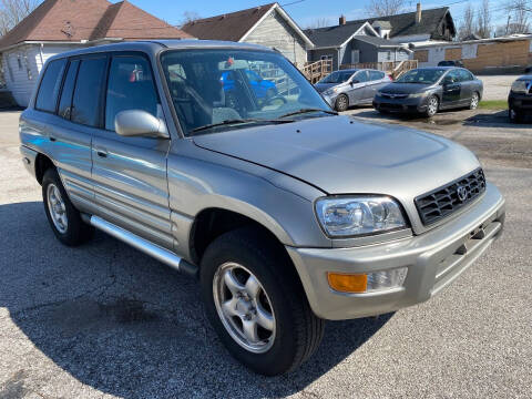 2000 Toyota RAV4 for sale at Wheels Auto Sales in Bloomington IN