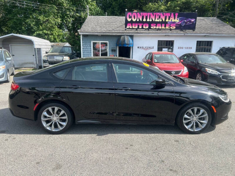 2015 Chrysler 200 S