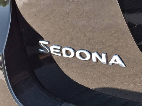 2018 Kia Sedona L