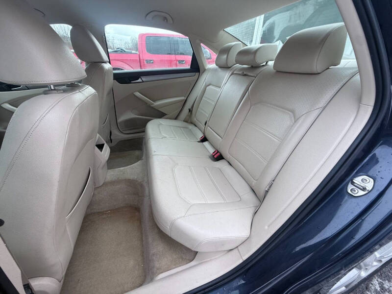 2015 Volkswagen Passat 1.8T Limited Edition