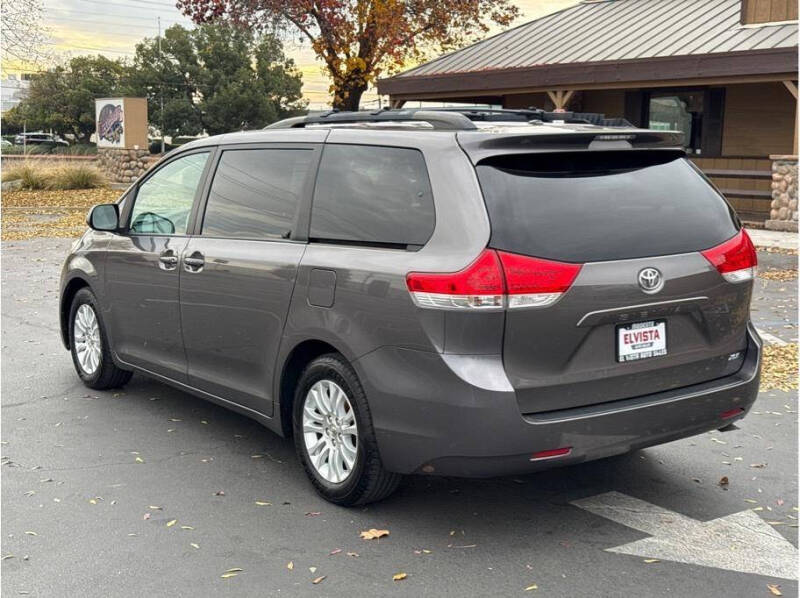 2014 Toyota Sienna