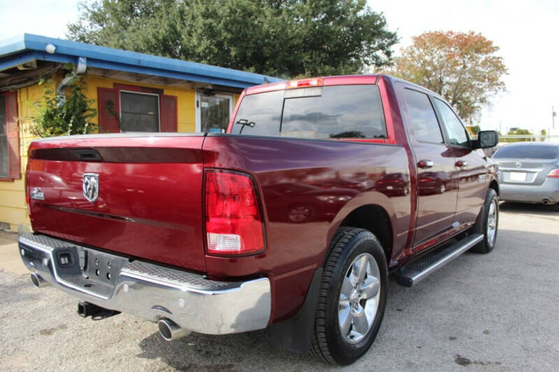 2016 RAM Ram 1500 Pickup Big Horn photo 9