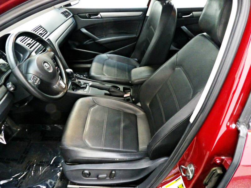 2015 Volkswagen Passat 1.8T Wolfsburg Edition