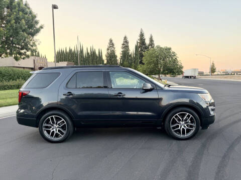 2017 Ford Explorer Sport