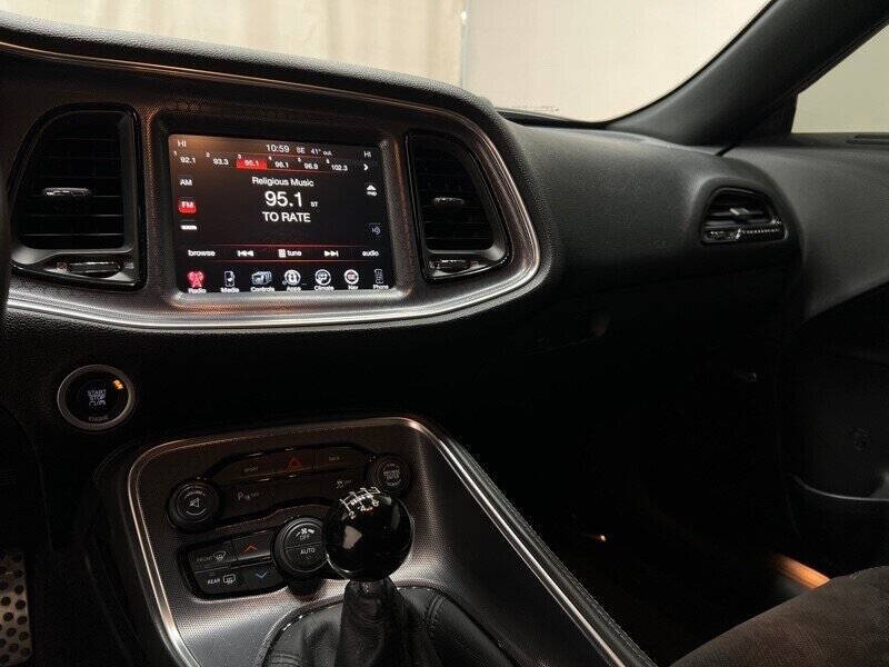 2016 Dodge Challenger R/T Plus