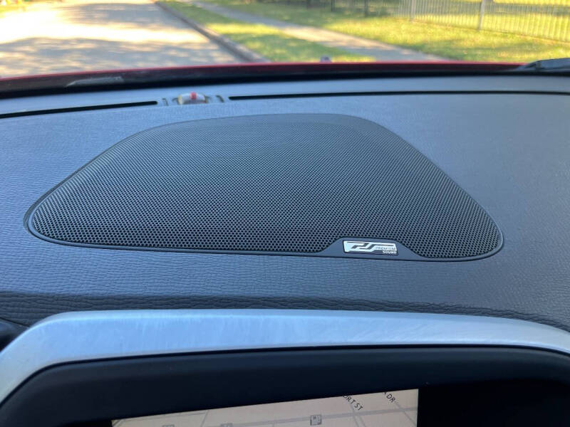 2011 Volvo XC60 T6 R-Design