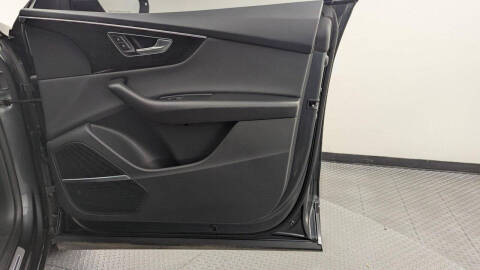 2022 Audi Q8 quattro Premium Plus 55 TFSI