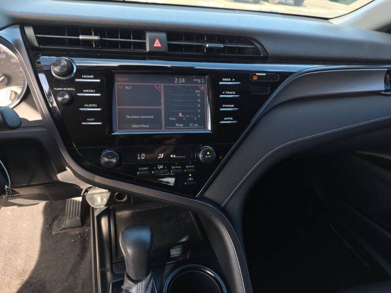 2019 Toyota Camry SE