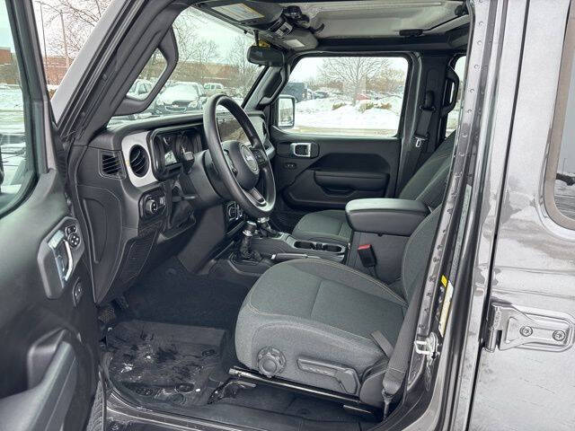 2024 Jeep Gladiator NightHawk