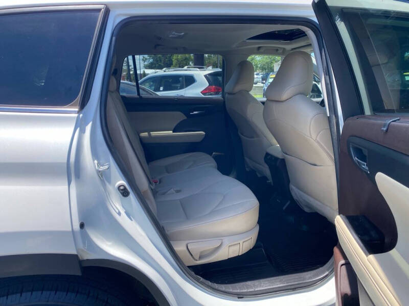 2020 Toyota Highlander XLE