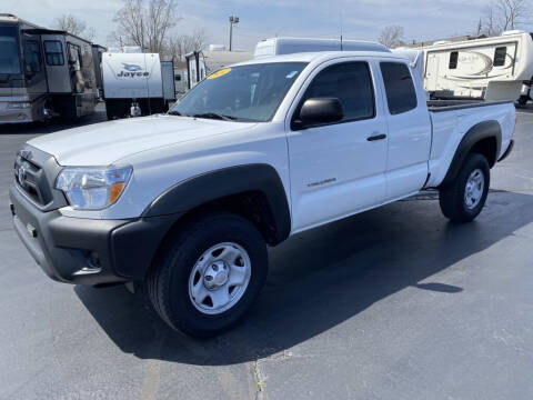2014 Toyota Tacoma for sale at Blue Bird Motors in Crossville TN