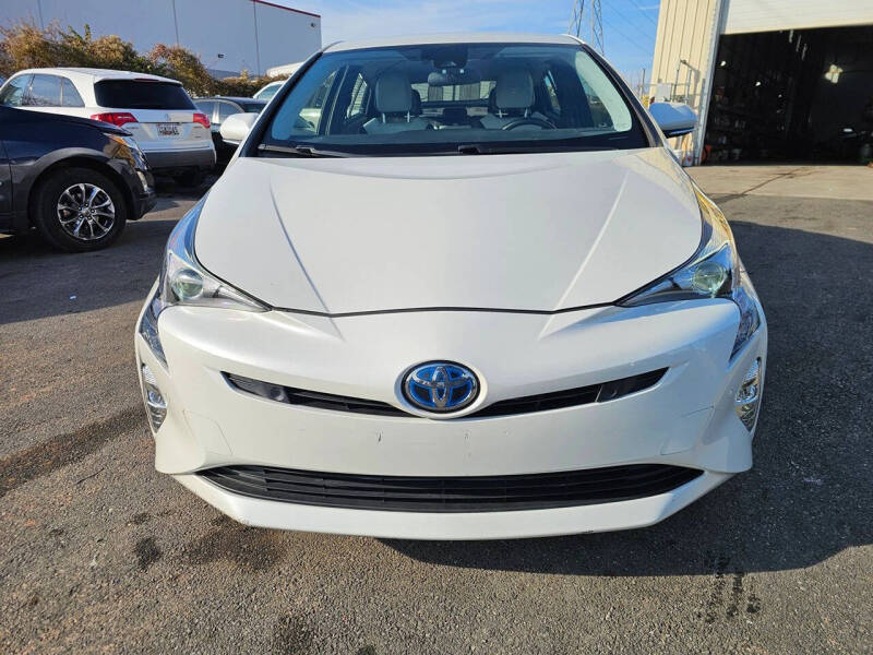 2018 Toyota Prius Three Touring