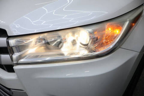 2017 Toyota Highlander LE