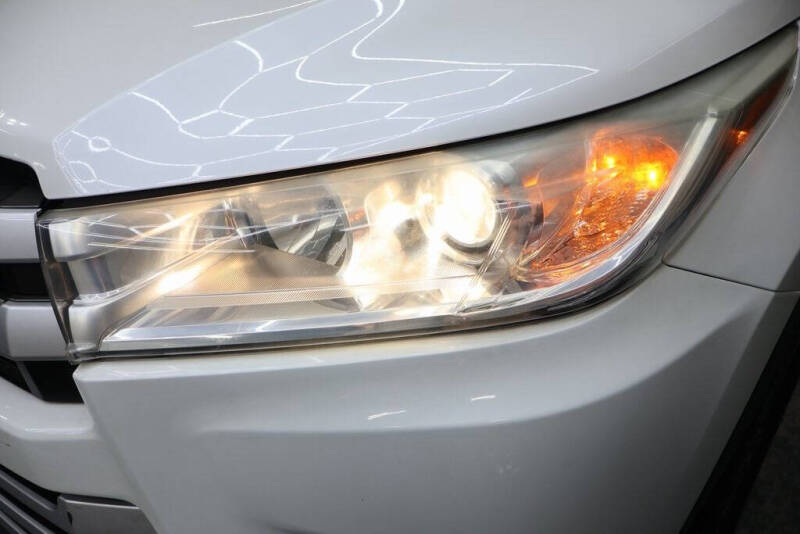 2017 Toyota Highlander LE