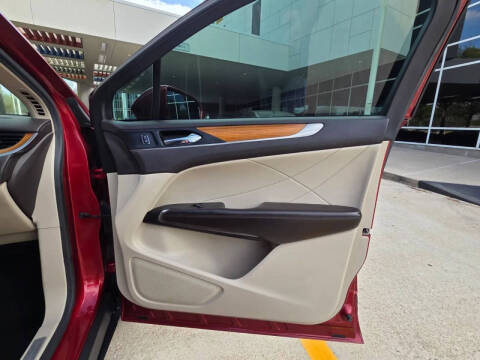 2017 Lincoln MKC Select
