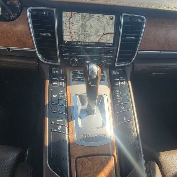 2015 Porsche Panamera 4