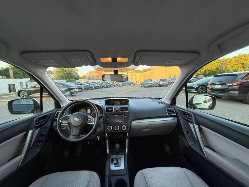 2016 Subaru Forester 2.5i