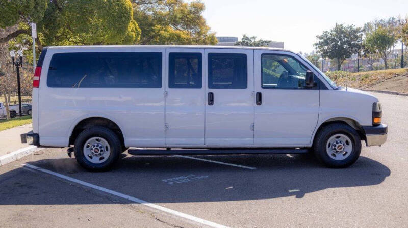 2015 GMC Savana LS 3500