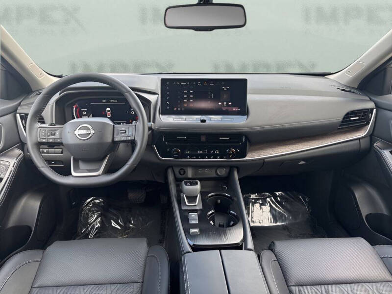 2025 Nissan Rogue Platinum
