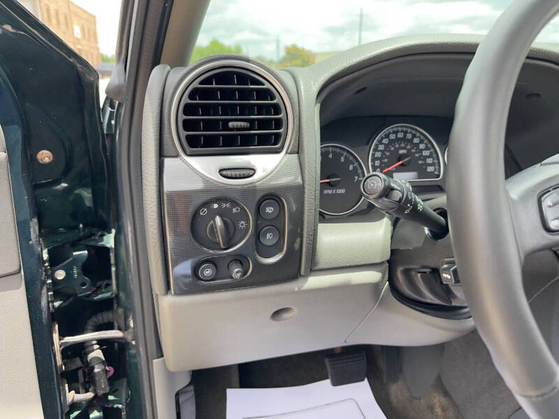 2004 GMC Envoy XUV SLT