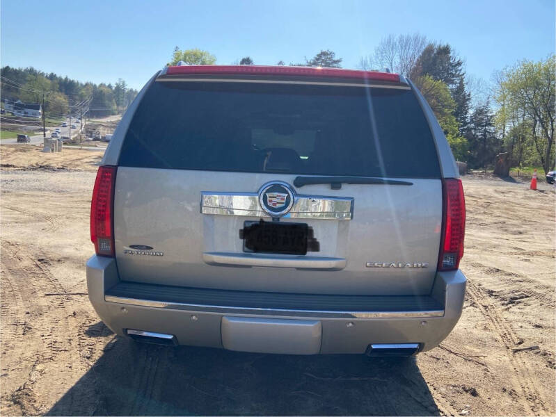 2013 Cadillac Escalade Platinum Edition