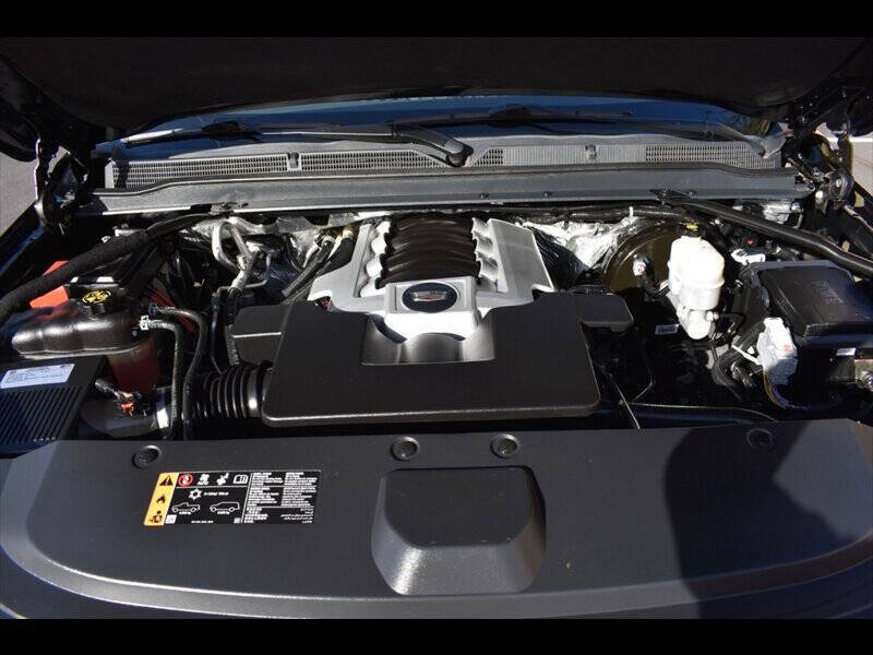 2017 Cadillac Escalade Luxury