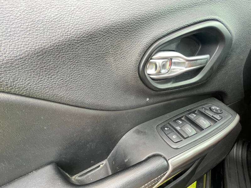 2019 Jeep Cherokee Latitude