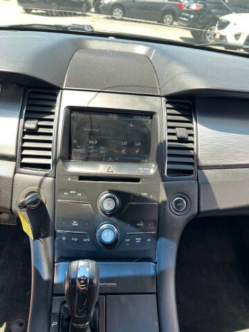 2014 Ford Taurus SEL