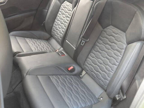 2023 Audi e-tron GT quattro Prestige