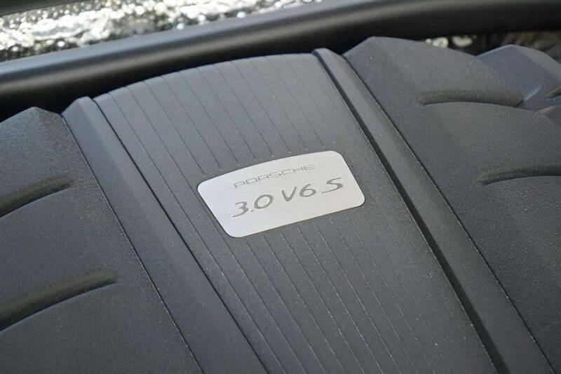 2021 Porsche Macan S