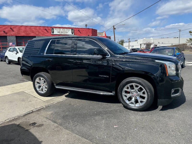 2017 GMC Yukon SLT