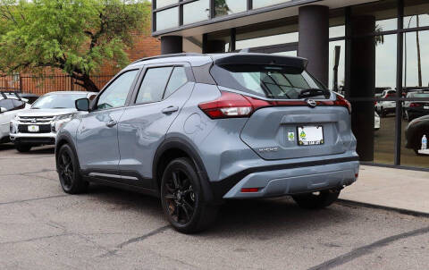 2023 Nissan Kicks SR