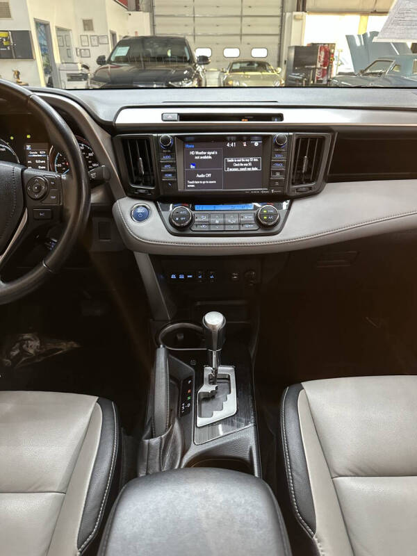 2016 Toyota RAV4 Hybrid Limited